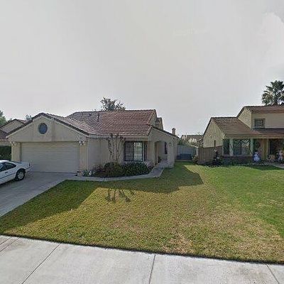 28957 Willow Creek Ln, Highland, CA 92346