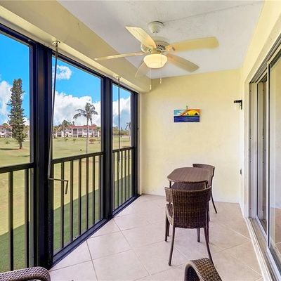 29 High Point Cir E #202, Naples, FL 34103