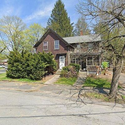 29 Maple St, Maynard, MA 01754