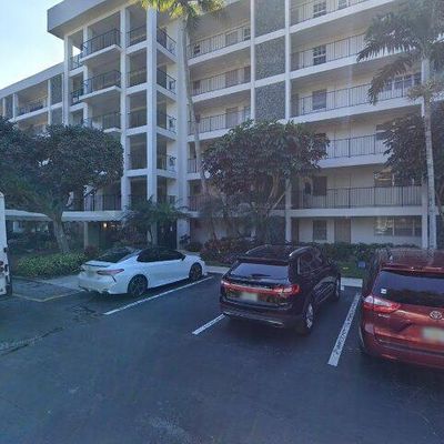 2950 N Palm Aire Dr #302, Pompano Beach, FL 33069