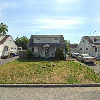 296 Herbert Ave, Old Bridge, NJ 08857