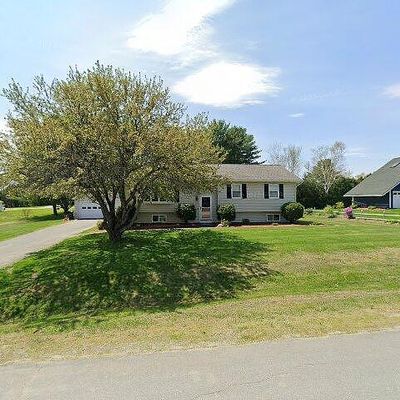 30 Booker Ave, Benton, ME 04901