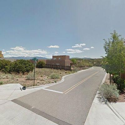 30 Calle Lemita, Santa Fe, NM 87507