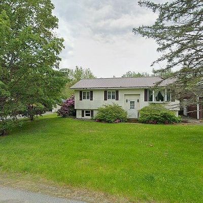 30 Seaview Ter, Belfast, ME 04915