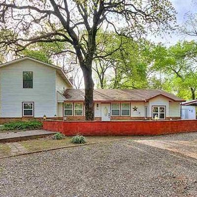 30 Sw Oak Dr, Indiahoma, OK 73552