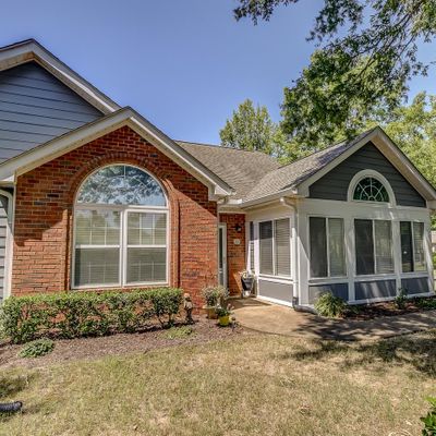 300 Oak Bluff Ln, Collierville, TN 38017