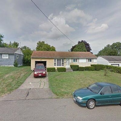 3011 Maxine Ave Ne, Canton, OH 44705