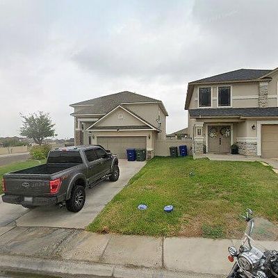 302 Altozano Dr, Laredo, TX 78045