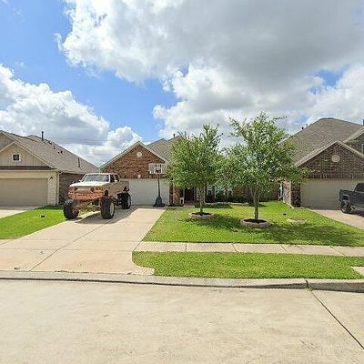 3027 Aguila Creek Ct, Dickinson, TX 77539