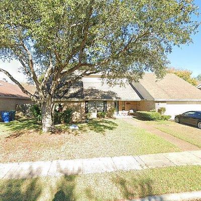 303 Sea Gate Dr, Portland, TX 78374