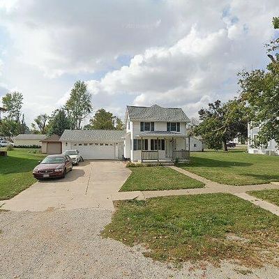 304 4 Th St, Van Horne, IA 52346