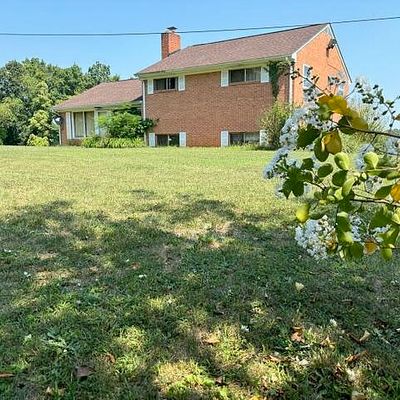 3055 Taylors Rd, Boones Mill, VA 24065