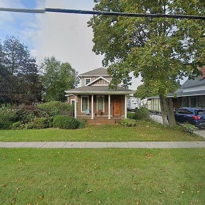 306 S Elm St, Three Oaks, MI 49128