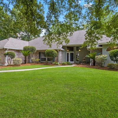 307 Lake Shore Dr, Mandeville, LA 70471