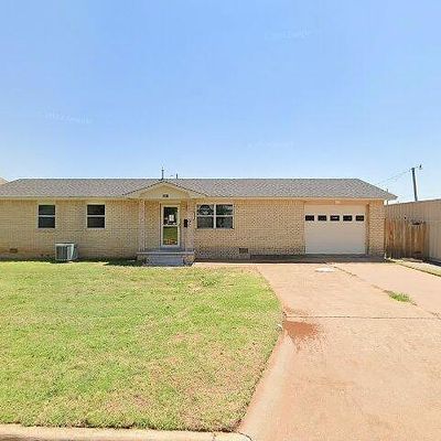 308 N Illinois St, Weatherford, OK 73096