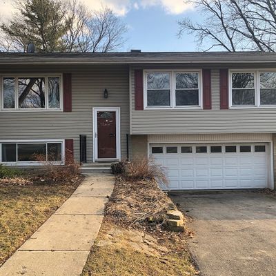 30 W235 Argyll Ln, Naperville, IL 60563