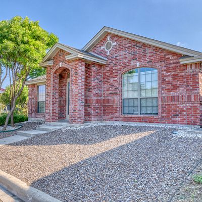 31 Leona Hts, Uvalde, TX 78801