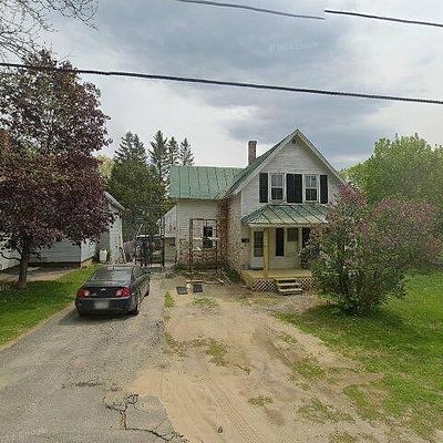 31 Nichols St, Madison, ME 04950