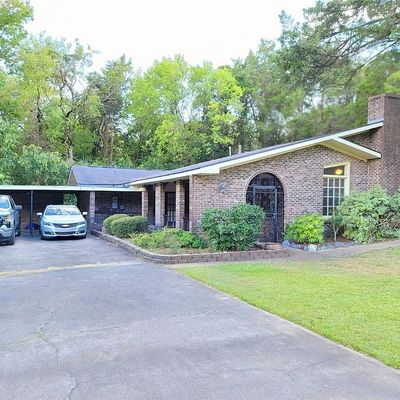 310 Sherwood Dr, Selma, AL 36701