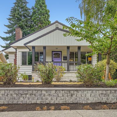 2662 39 Th Ave Sw, Seattle, WA 98116