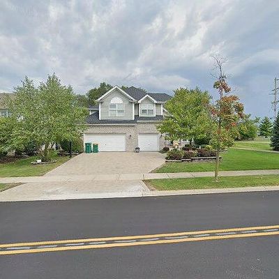 26 W214 Pinehurst Dr, Winfield, IL 60190