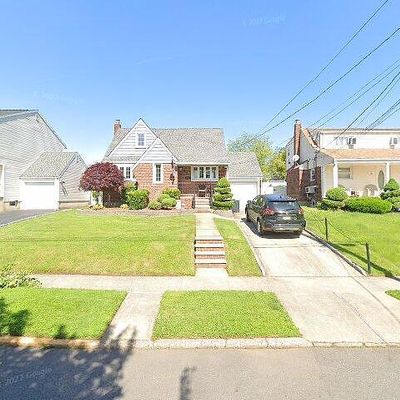 27 Blue Ridge Rd, Lodi, NJ 07644