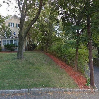 27 Westview Rd, Verona, NJ 07044