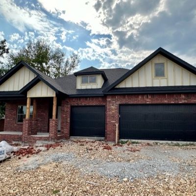 2706 Cortney Circle, Siloam Springs, AR 72761