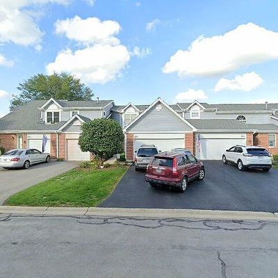 275 Eclipse Dr, Carol Stream, IL 60188