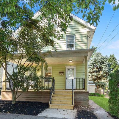 28 S 6 Th Ave, Highland Park, NJ 08904