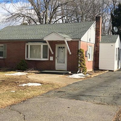 28 Woodford Dr, Bloomfield, CT 06002