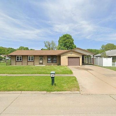 2805 Avenue C, Fort Madison, IA 52627