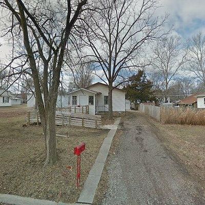 2807 Se Iowa Ave, Topeka, KS 66605