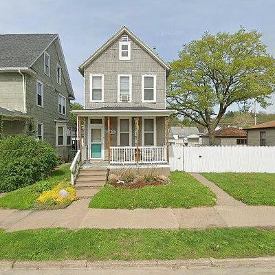 2818 Jackson St, Dubuque, IA 52001