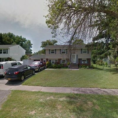 33 Cross Gates Rd, Rochester, NY 14606