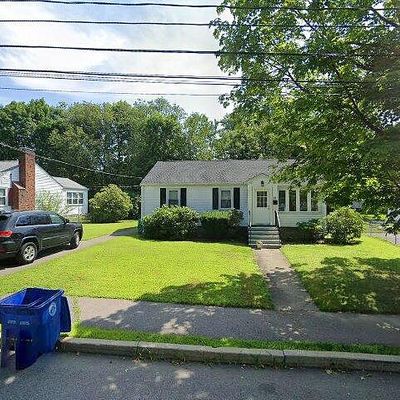 33 Livoli Ave, Braintree, MA 02184