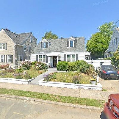 331 Westmoreland Dr, Ewing, NJ 08618