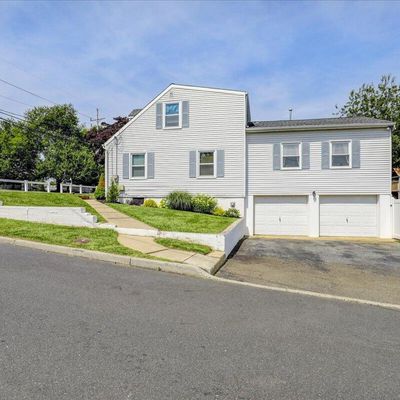 349 Leonardville Rd, Belford, NJ 07718