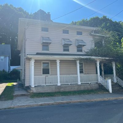 35 Bank St, Derby, CT 06418