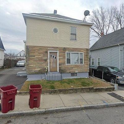 35 Boisvert St, Lowell, MA 01850