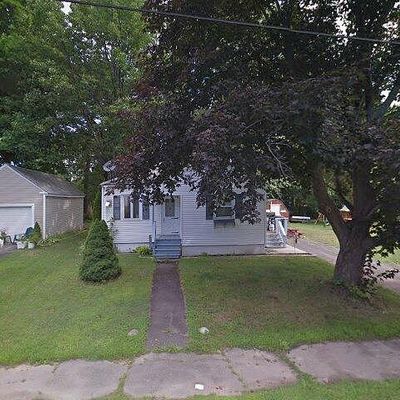 35 Columbia Rd, Waterville, ME 04901