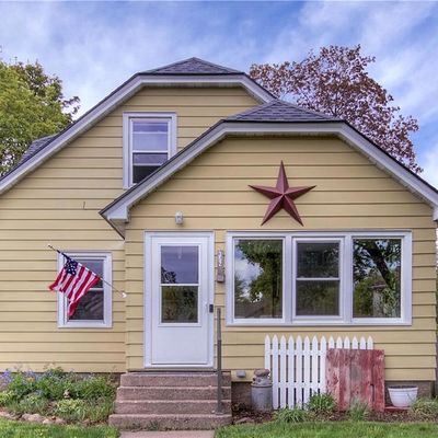 352 Maynard St, Chippewa Falls, WI 54729