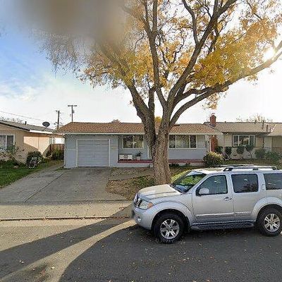 355 Hopkins Dr, Fairfield, CA 94533