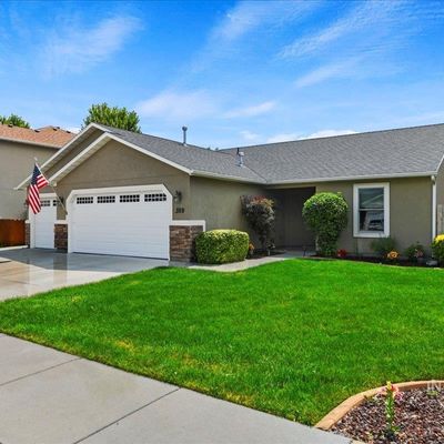 359 E Rose Lake Dr, Middleton, ID 83644