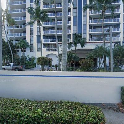 3598 Yacht Club Dr #302, Miami, FL 33180