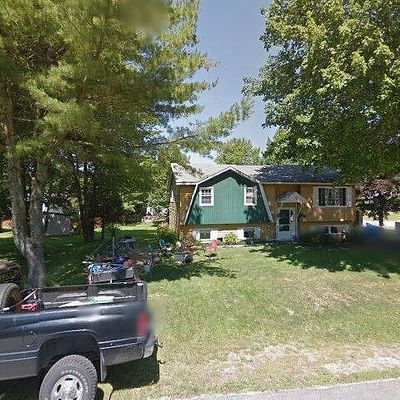 36 Faith St, Lisbon Falls, ME 04252