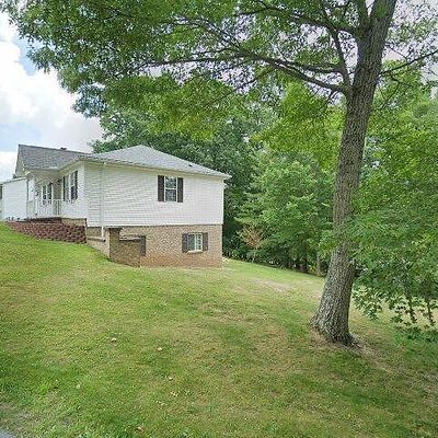 362 Rosemary St, Princeton, WV 24739