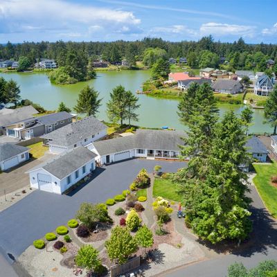 363 Se Eagle Nest Court, Ocean Shores, WA 98569