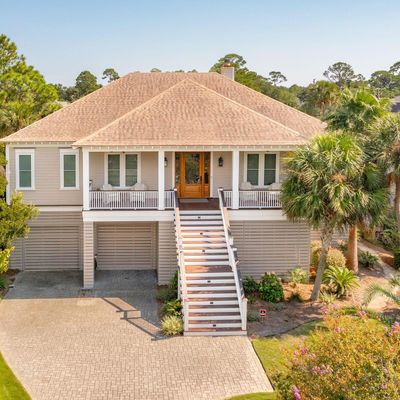 313 Shadow Race Ln, Folly Beach, SC 29439