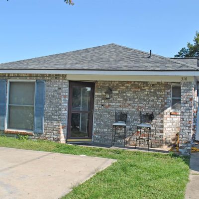 314 W Bordelon St, Gonzales, LA 70737